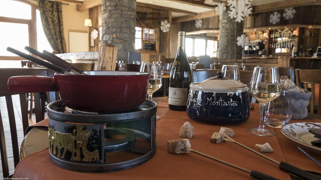 تينْيِ Chalets Montana Planton المظهر الخارجي الصورة