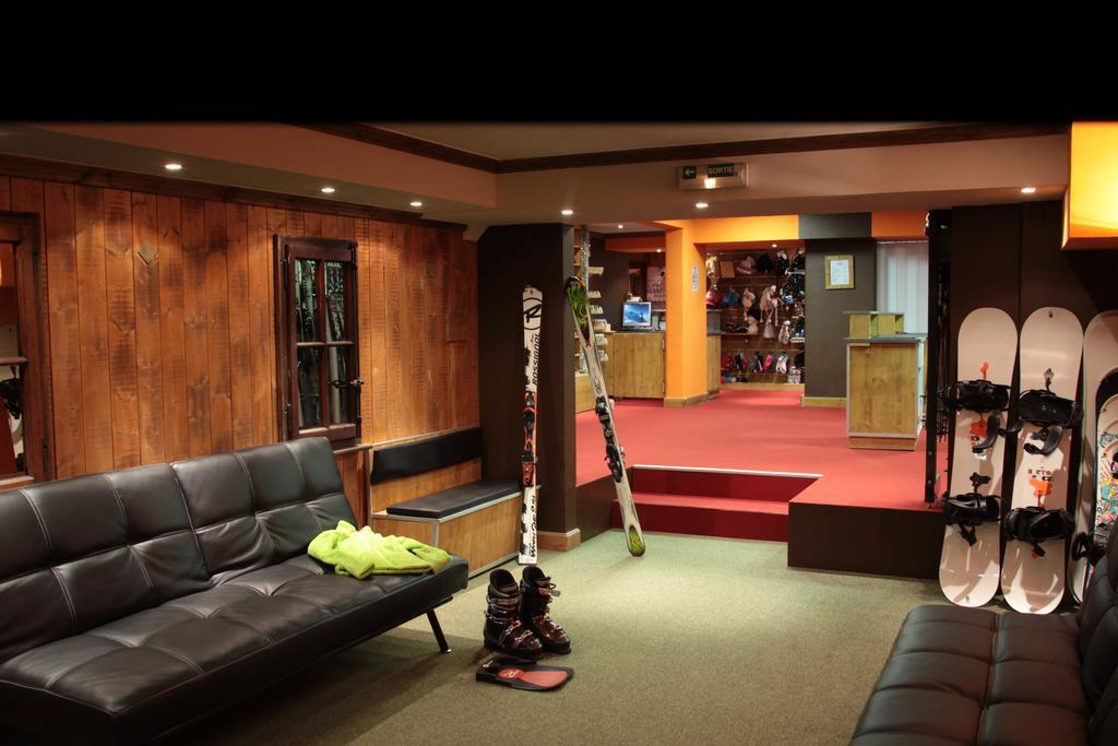 تينْيِ Chalets Montana Planton المظهر الخارجي الصورة