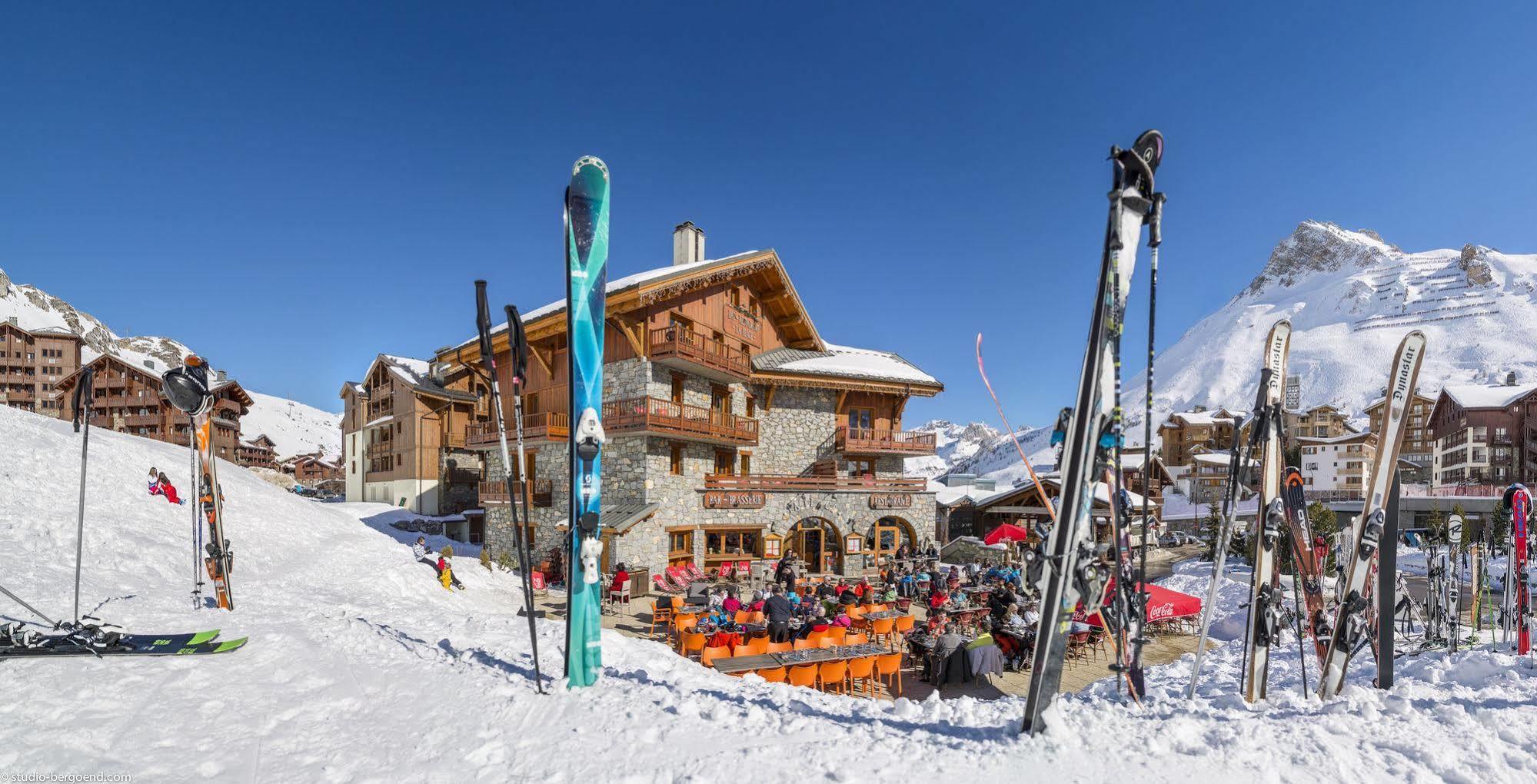 تينْيِ Chalets Montana Planton المظهر الخارجي الصورة