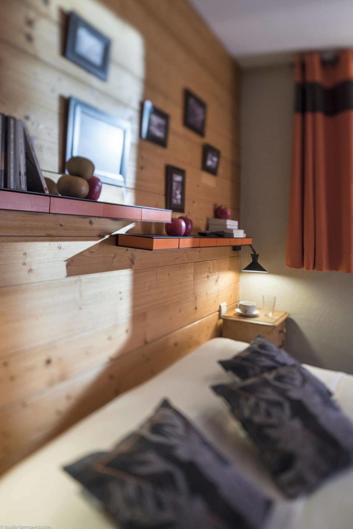 تينْيِ Chalets Montana Planton المظهر الخارجي الصورة